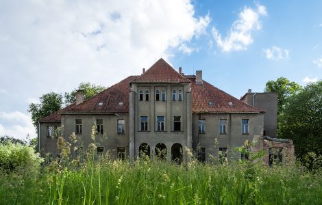 Düssin, Schloßstraße - Ruins of Manor in Düssin, Ludwigslust-Parchim