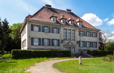  - Manor in Möringen