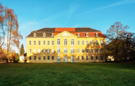  - Palace in Nischwitz,  Garden Facade