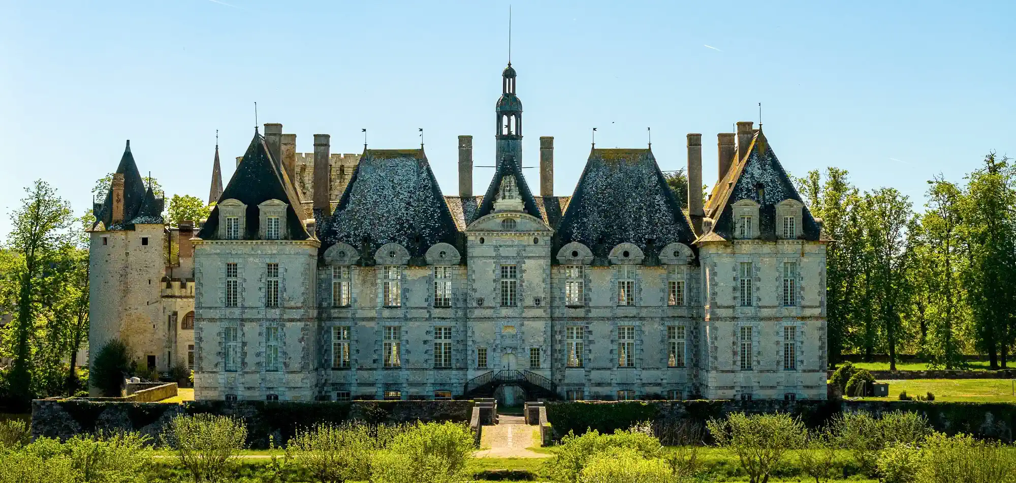 Buy a castle - Castles France May 2026
