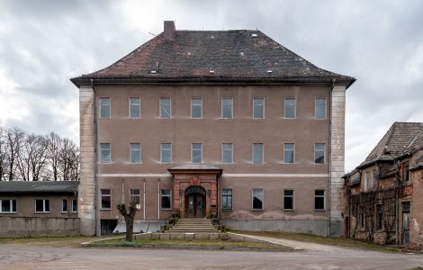 Lumpzig, Ernst-Thälmann-Platz - Manors in Thuringia: Lumpzig