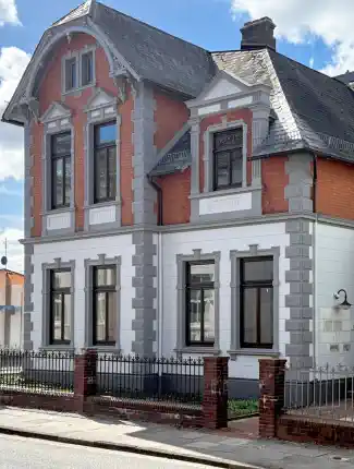 Turn-of-the-century historic residence with winter garden and outbuilding - Brake, Lower Saxony