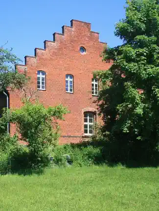 Manor house near Pasewalk, Mecklenburg-Vorpommern-Brandenburg-Poland, 17309 Fahrenwalde, Mecklenburg-West Pomerania