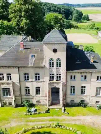 Kobrow manor house, half of a 19th-century estate, 18299 Wardow, Mecklenburg-West Pomerania