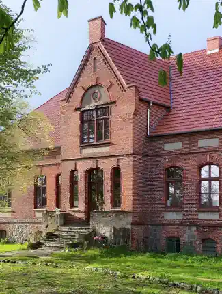 Manor from 1896 with Parkland and Romantic Pond, 17139 Malchin, Mecklenburg-West Pomerania