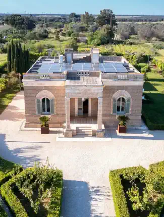 Historic 1937 villa for sale near Mesagne with pool, Mesagne, Apulia