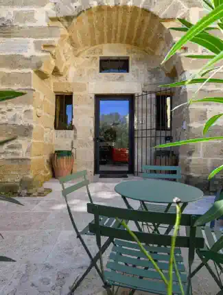 Historic Oil Mill Near Uzès with Studio, Courtyard and Terrace, Uzès, Occitania