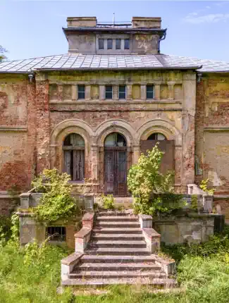 Manor with 12.2 acres parkland near Poznań - 9th century property for restoration, Parsko, Greater Poland