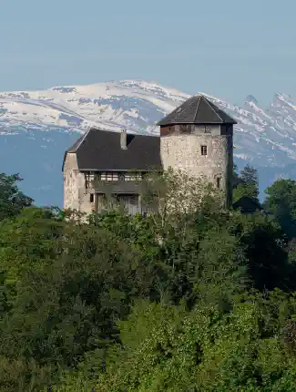 Schloss Glopper: Castle above Hohenems with views over the Rhine Valley