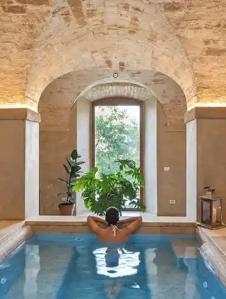 Country estate with spa and event facilities near Cortona