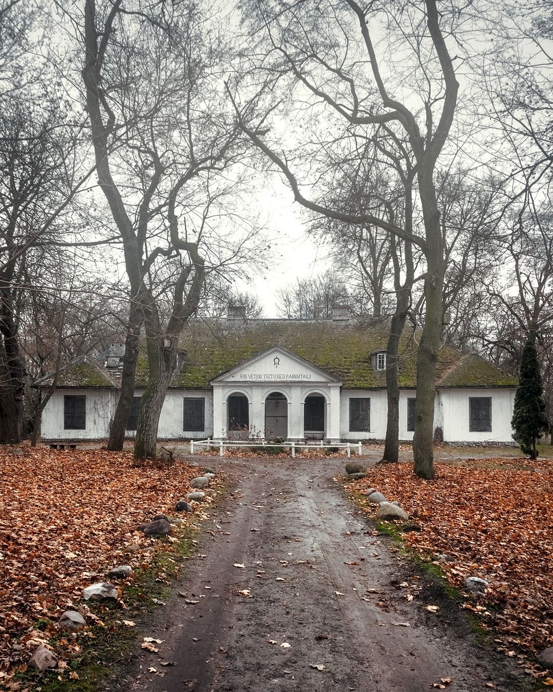 Example manor in Poland: Dworek