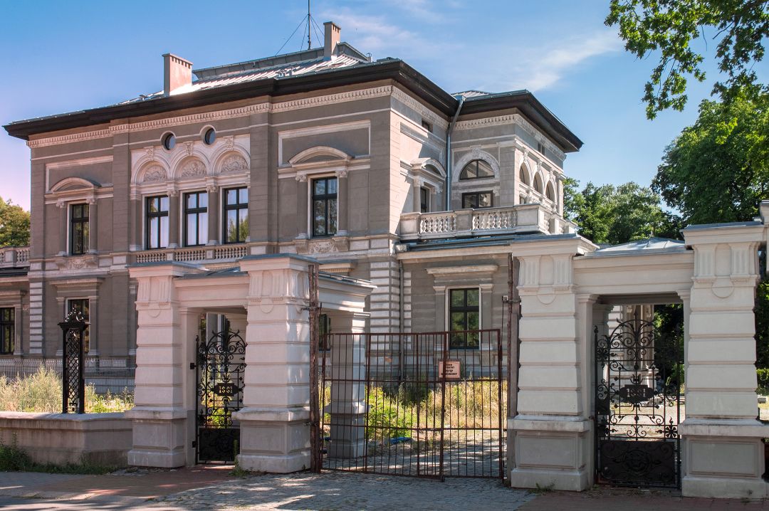Villa Grohman, City of Lodz Historic Villas Lodz: Villa Grohman, Entrance Portal