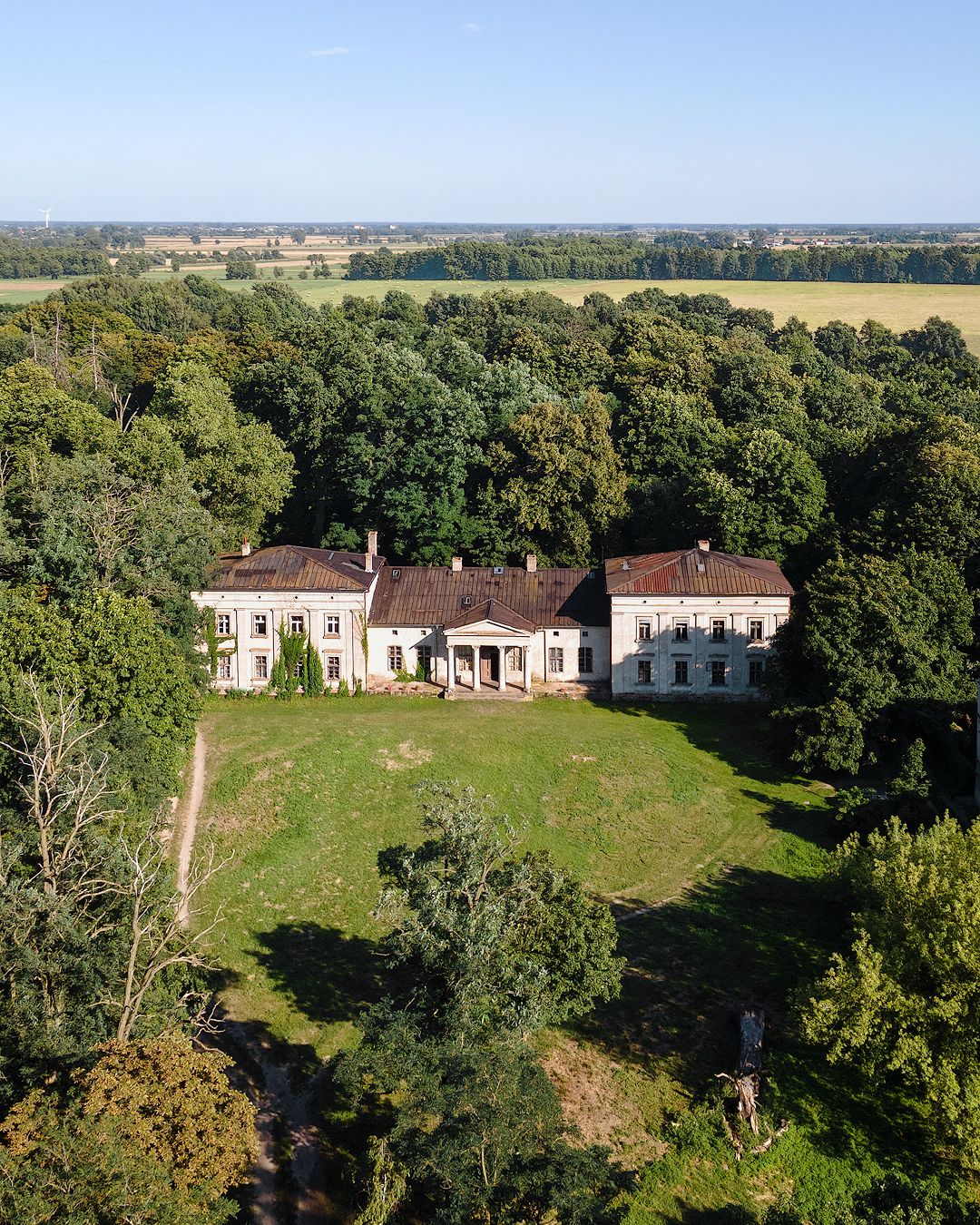 Manor in Żegocin, Drone picture