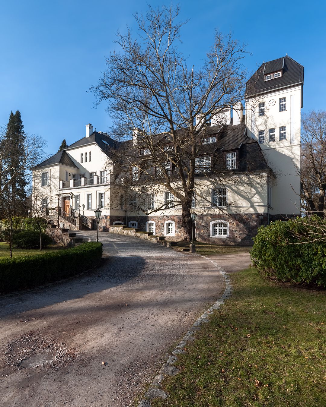 Restoration of manor house in Poland, 