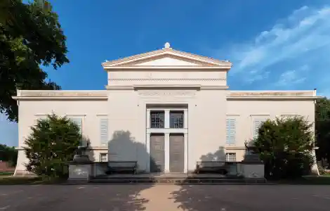 Buy a luxury mansion in Potsdam