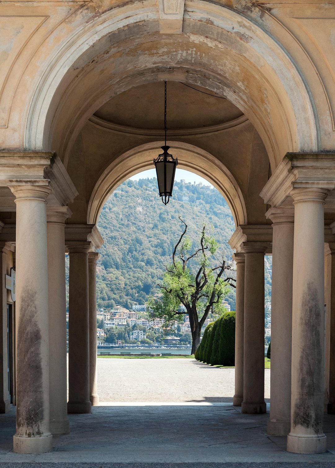 Arcade Villa Olmo in Como, 2022