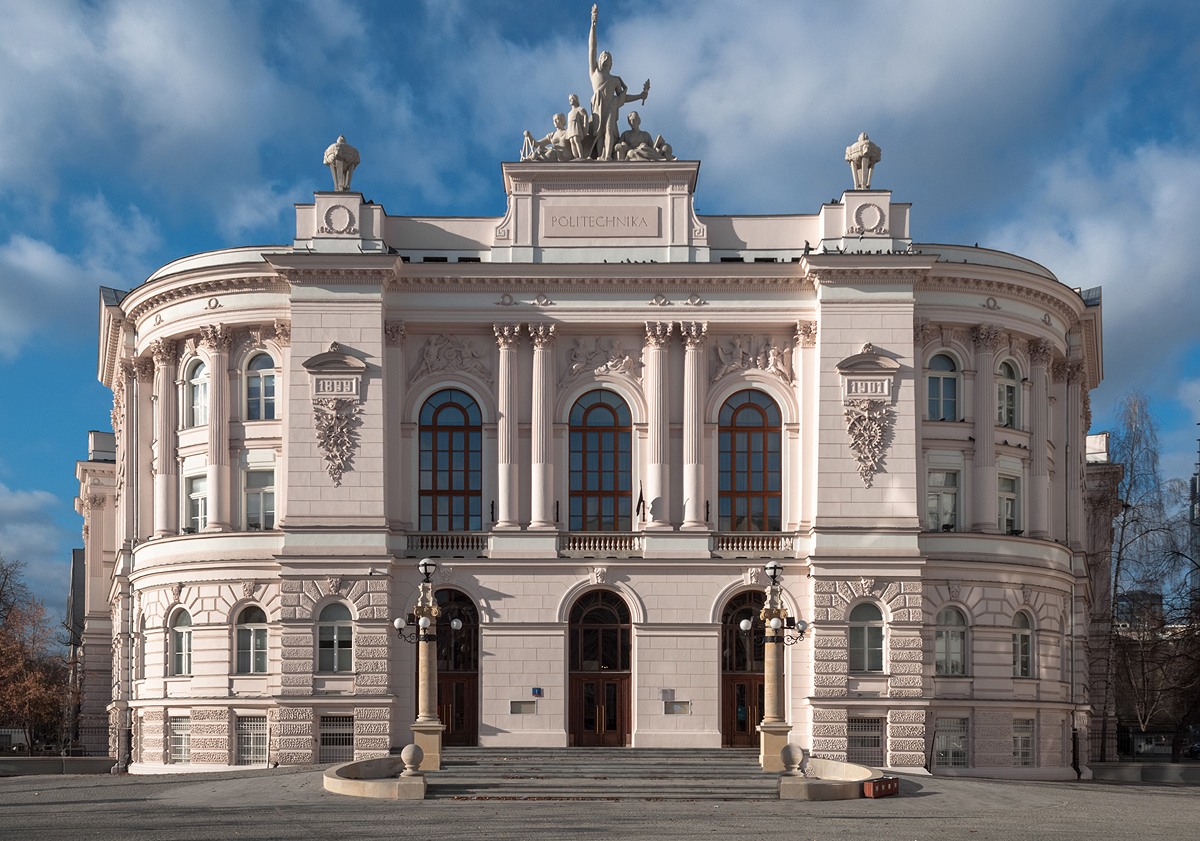 Neo-Baroque and Italian Renaissance in Warsaw